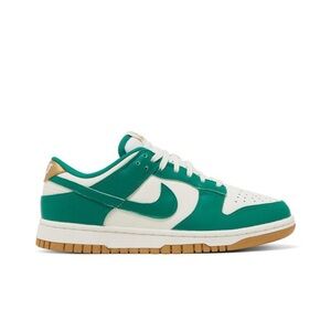 NWB Nike Dunk 2023 Malachite Gold